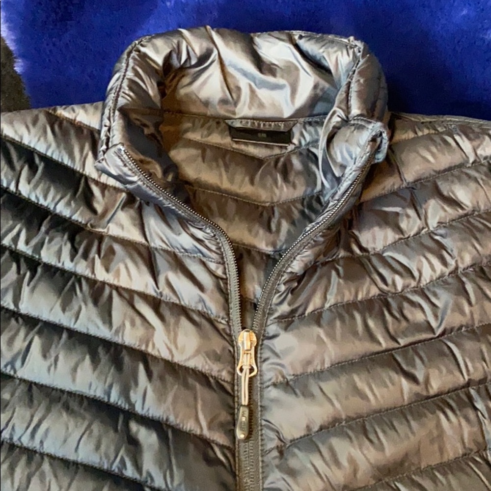 Jacket - Picture 3 of 4